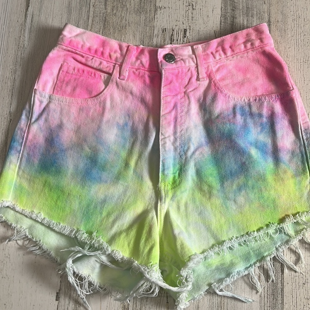 Vintage Guess tie dye hi rise shorts size 29 - Picture 3 of 10